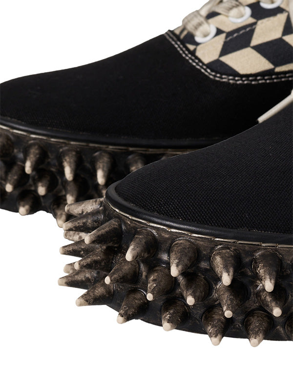 doublet ダブレット｜DIRTY SPIKE CANVAS SNEAKER｜GEA – satoseni