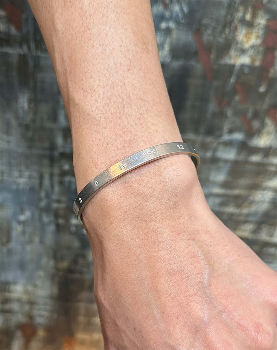 Maison Margiela メゾンマルジェラ｜NUMBERING CUFF BRACELET