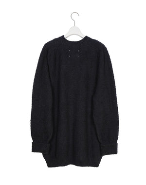 
                  
                    Load image into Gallery viewer, OVERSIZE PILE SWEATER / 301238241001
                  
                