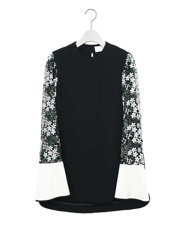 Mame Kurogouchi マメ クロゴウチ｜Floral Lace-Sleeve Classic Top