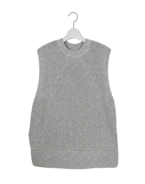 
                  
                    Load image into Gallery viewer, SIGNATURE CREW NECK VEST / 310335241001
                  
                