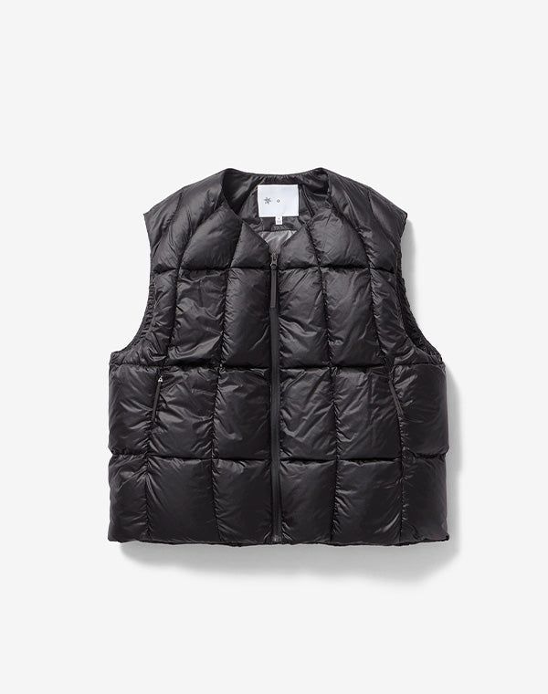 Goldwin0 / Three-Dimensional Down Light Vest / GZ25303 – satoseni