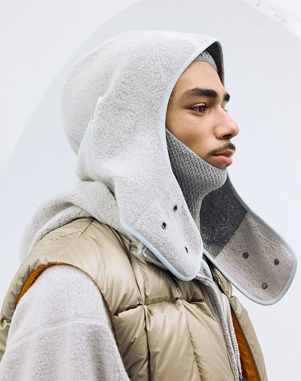 
                  
                    Load image into Gallery viewer, Wool Fleece Hood / 330409252001
                  
                