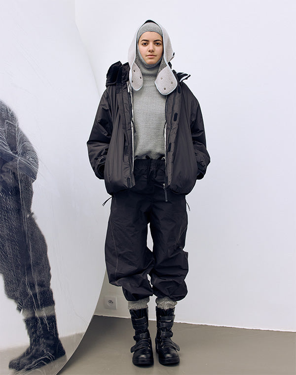 
                  
                    Load image into Gallery viewer, Wool Fleece Hood / 330409252001
                  
                