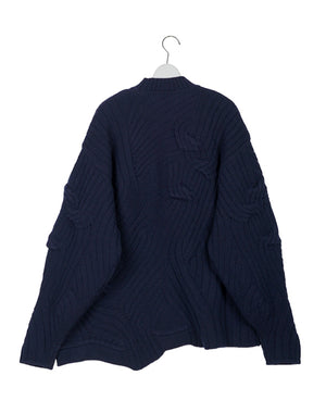 
                  
                    Load image into Gallery viewer, Basket Motif Cable Stitch Knitted Pullover / 301165232006
                  
                