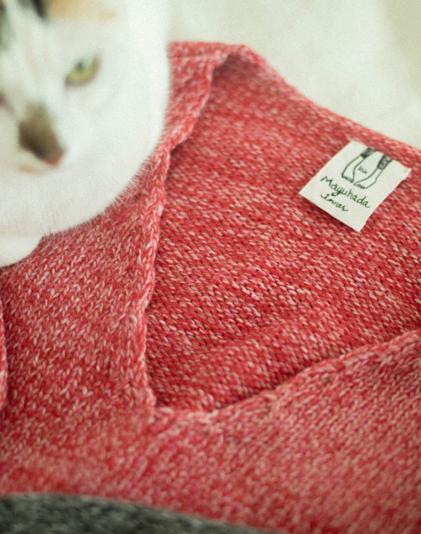 
                  
                    Load image into Gallery viewer, wool V neck pullover / BEA24503LH
                  
                