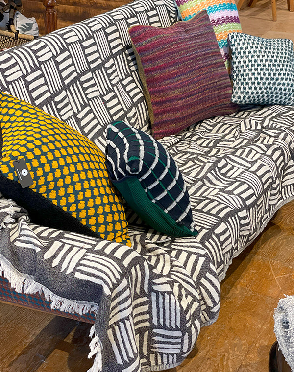 
                  
                    Load image into Gallery viewer, Multi Blanket - Beige Cotton 220×240 / 902682243002
                  
                