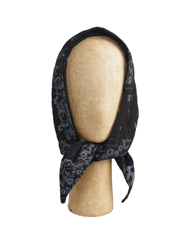 
                  
                    Load image into Gallery viewer, Patchwork Bandana Quilted Hood / 327846252001
                  
                