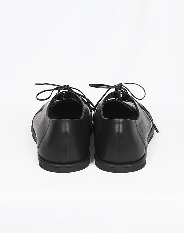 
                  
                    Load image into Gallery viewer, LEATHER LACE-UP SHOES / 361192252001
                  
                