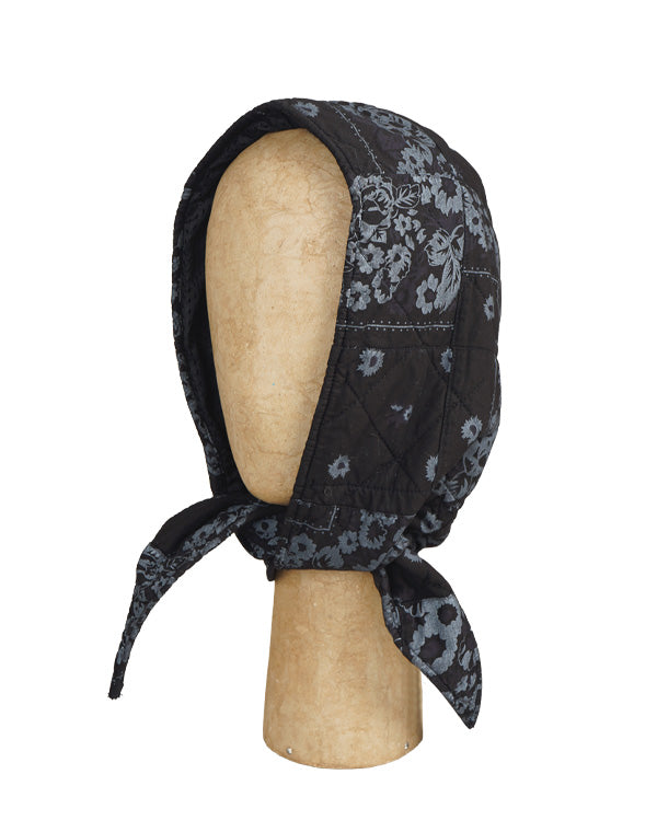 
                  
                    Load image into Gallery viewer, Patchwork Bandana Quilted Hood / 327846252001
                  
                