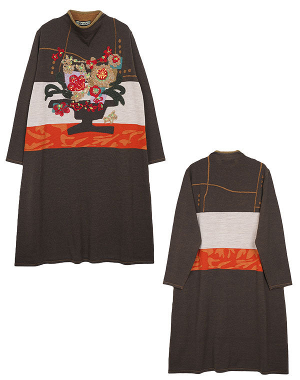 
                  
                    Load image into Gallery viewer, フラワーベース刺繍ワンピース / BEA01415WA
                  
                