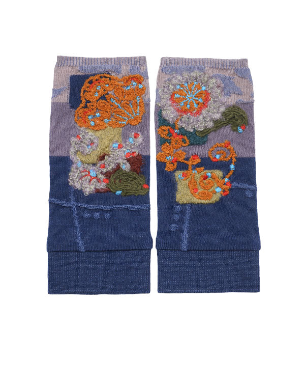 
                  
                    Load image into Gallery viewer, フラワーベース刺繍アームウォーマー / BEA01419WA
                  
                