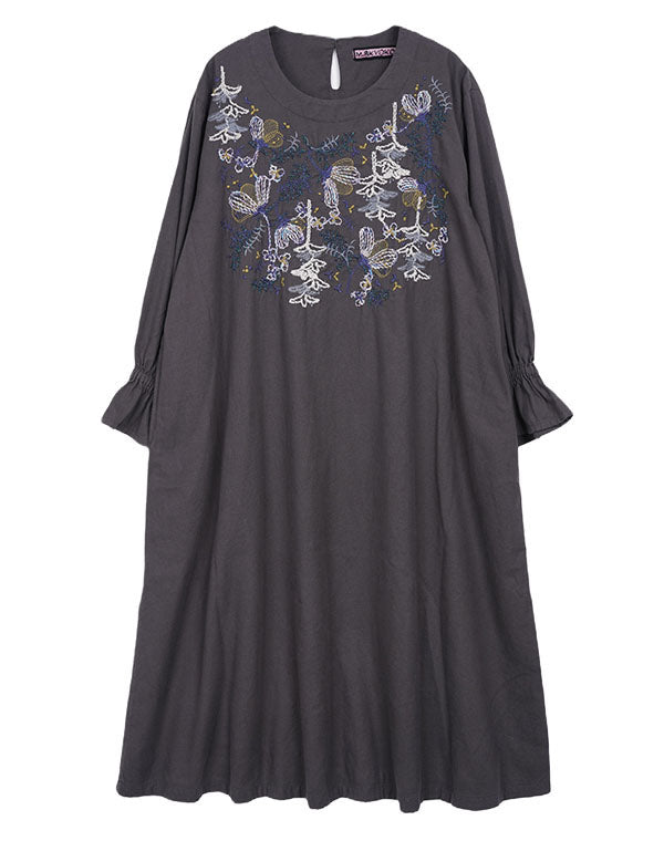 
                  
                    Load image into Gallery viewer, 起毛コットン花刺繍ワンピース / BEA01500WA
                  
                