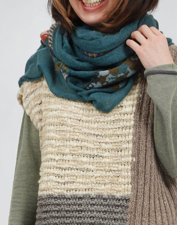 
                  
                    Load image into Gallery viewer, パッチワーク柄ショール / BEA07416WA
                  
                