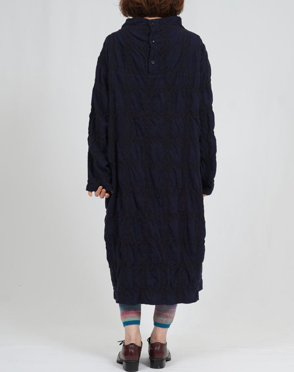 
                  
                    Load image into Gallery viewer, フォレスト柄刺繡入りバルーンワンピース / BEA07466WA
                  
                