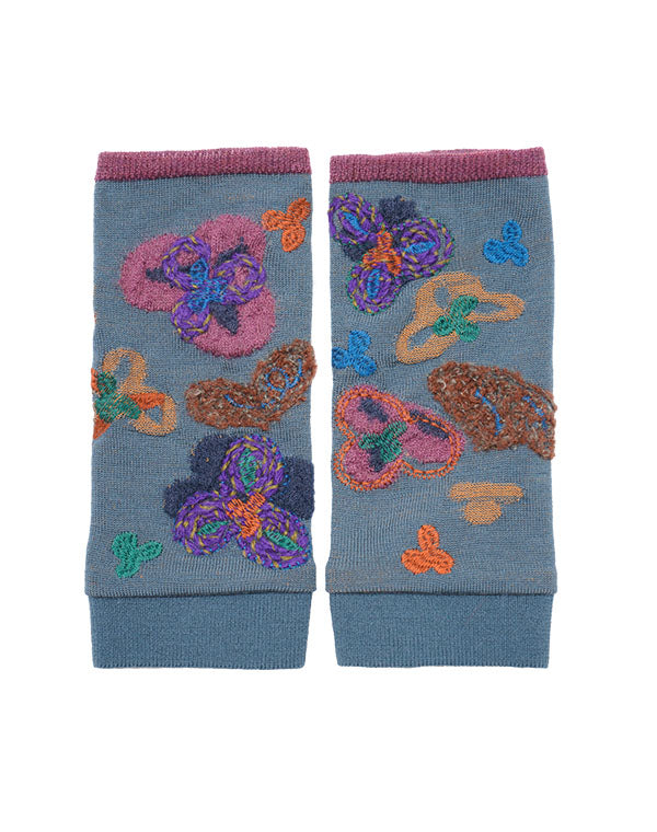 
                  
                    Load image into Gallery viewer, クローバー刺繍アームウォーマー / BEF01617WA
                  
                