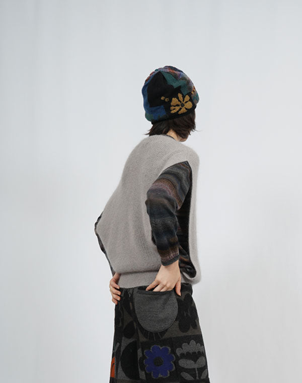 
                  
                    Load image into Gallery viewer, ぽこぽこ花リバーシブルニット帽 / BEF01626WA
                  
                