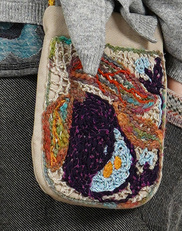 
                  
                    Load image into Gallery viewer, 洋梨刺繍ミニショルダーバッグ / BEF01650WA
                  
                