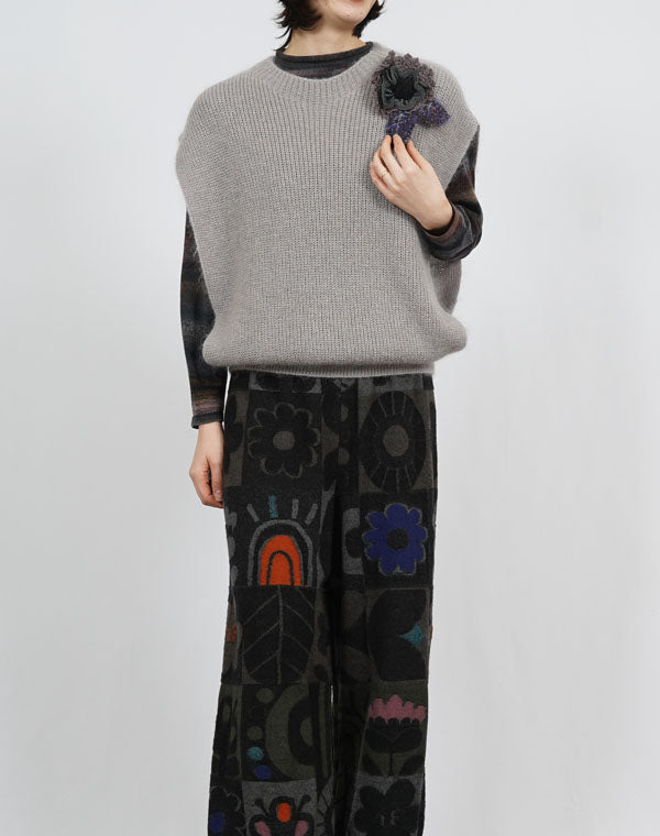 
                  
                    Load image into Gallery viewer, ふちどり花コサージュ / BEF01651WA
                  
                