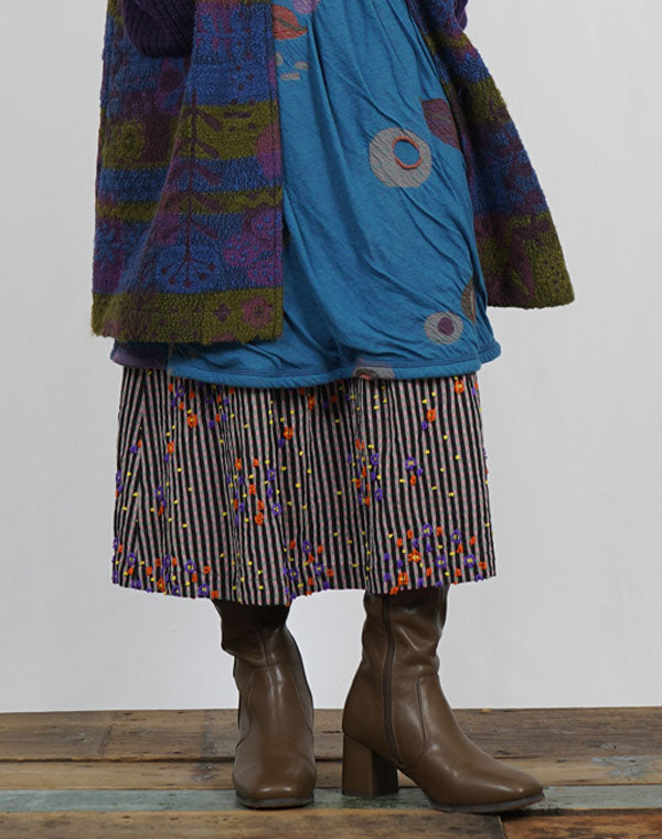 
                  
                    Load image into Gallery viewer, 寄せ植えチェックギャザースカート / BEF01670WA
                  
                