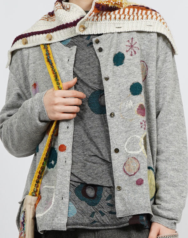 
                  
                    Load image into Gallery viewer, リバーシブルフラワープルオーバー / BEF01685WA
                  
                