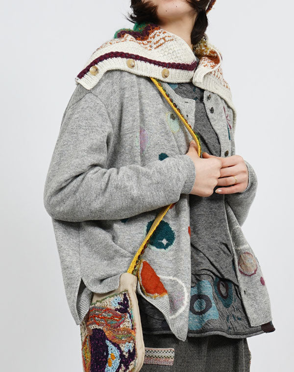 
                  
                    Load image into Gallery viewer, リバーシブルフラワープルオーバー / BEF01685WA
                  
                