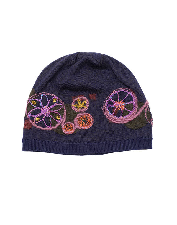 
                  
                    Load image into Gallery viewer, フラワープレート刺繍入りニット帽 / BEF07614WA
                  
                