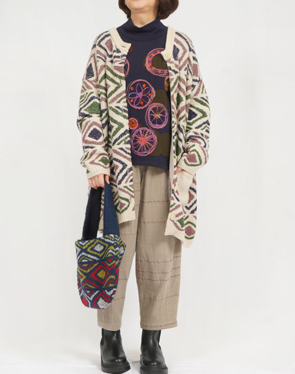 
                  
                    Load image into Gallery viewer, ダイヤ柄プードルロングカーディガン / BEF07624WA
                  
                