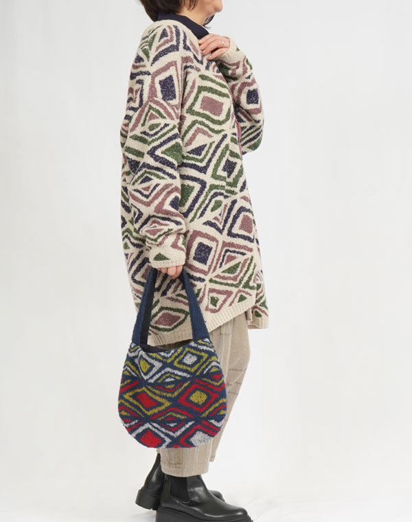 
                  
                    Load image into Gallery viewer, ダイヤ柄プードルロングカーディガン / BEF07624WA
                  
                