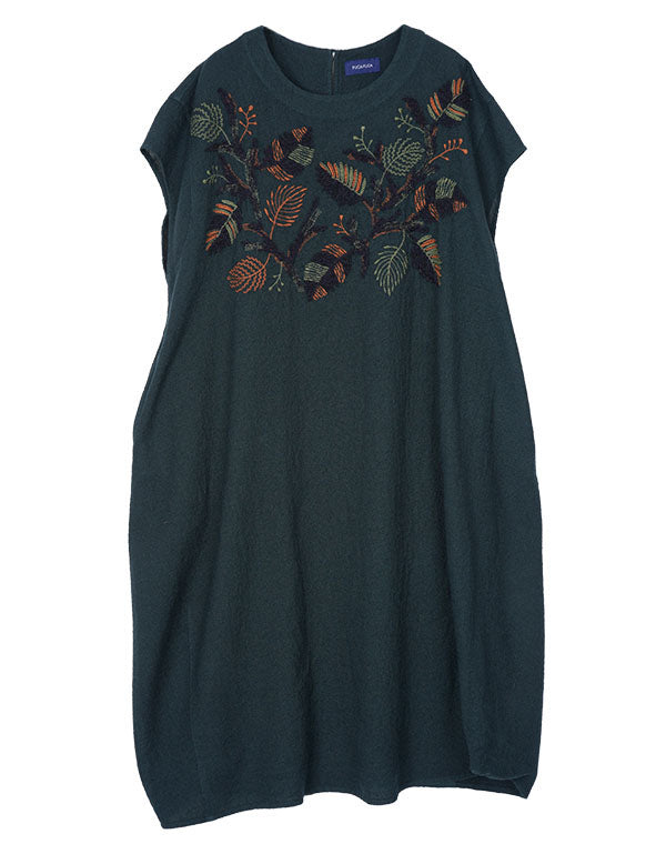 
                  
                    Load image into Gallery viewer, 製品染めリーフ柄刺繍入りキャップスリーブワンピース / BEF07658WA
                  
                