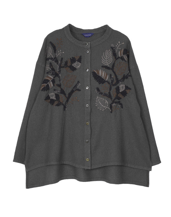 
                  
                    Load image into Gallery viewer, 製品染めリーフ柄刺繍入りシャツ / BEF07659WA
                  
                