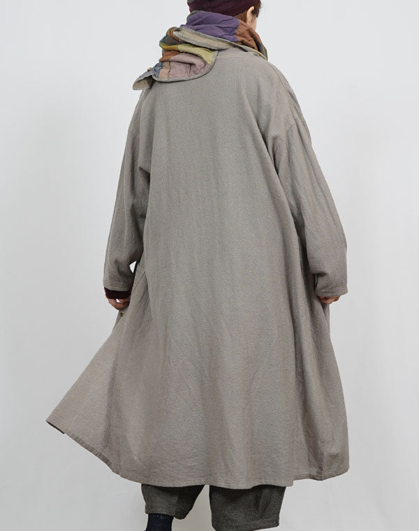 
                  
                    Load image into Gallery viewer, 製品染めリーフ柄刺繍入りシャツワンピース / BEF07660WA
                  
                