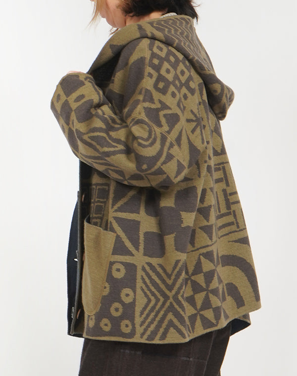 
                  
                    Load image into Gallery viewer, 幾何学タイル柄リバーシブルショートコート / BEF07641WA
                  
                