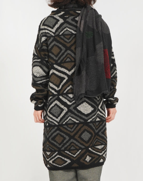 
                  
                    Load image into Gallery viewer, ダイヤ柄プードルチュニック / BEF07623WA
                  
                