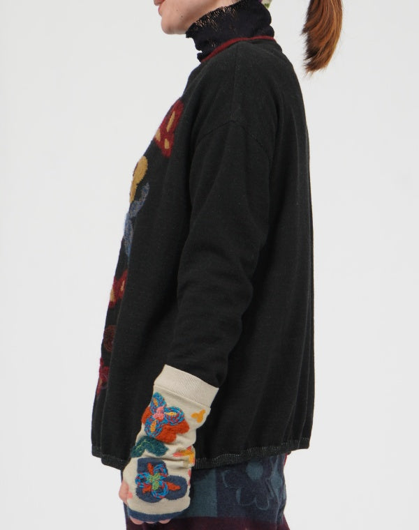 
                  
                    Load image into Gallery viewer, クローバー刺繍バルーンプルオーバー / BEF01611WA
                  
                