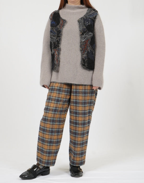 
                  
                    Load image into Gallery viewer, 洋梨刺繍ベスト / BEF01648WA
                  
                