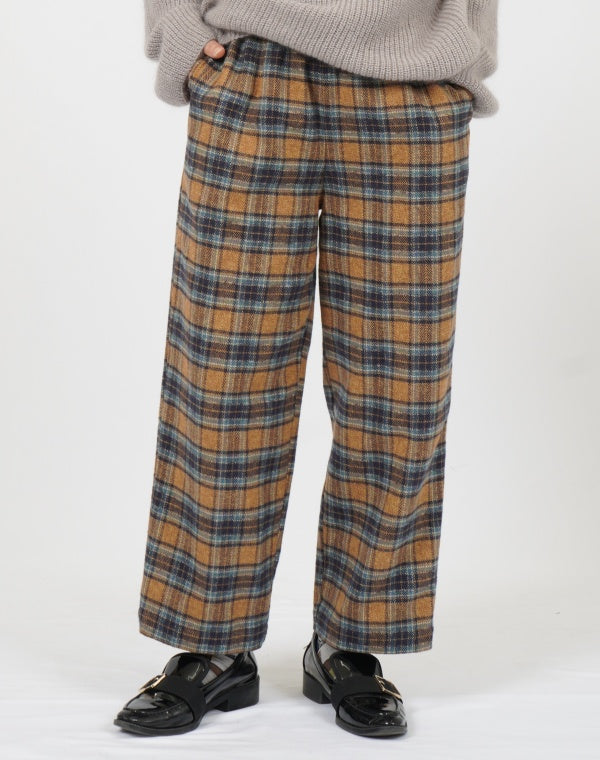 
                  
                    Load image into Gallery viewer, コットンチェックテーパードパンツ / BEF01680WA
                  
                