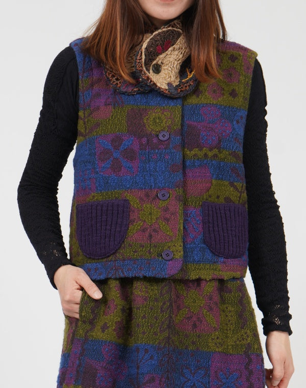 
                  
                    Load image into Gallery viewer, 洋梨刺繍リバーシブルマフラー / BEF01649WA
                  
                