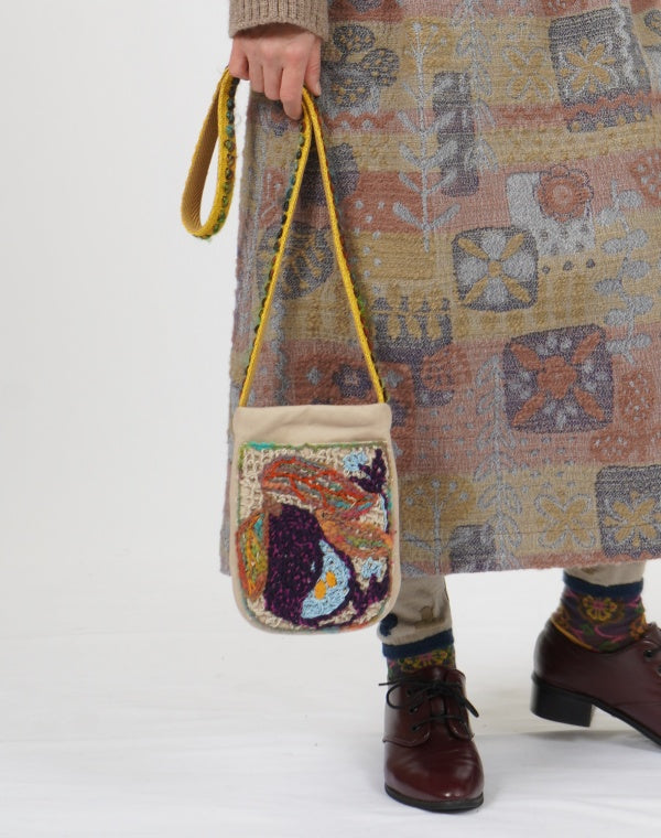 
                  
                    Load image into Gallery viewer, 洋梨刺繍ミニショルダーバッグ / BEF01650WA
                  
                