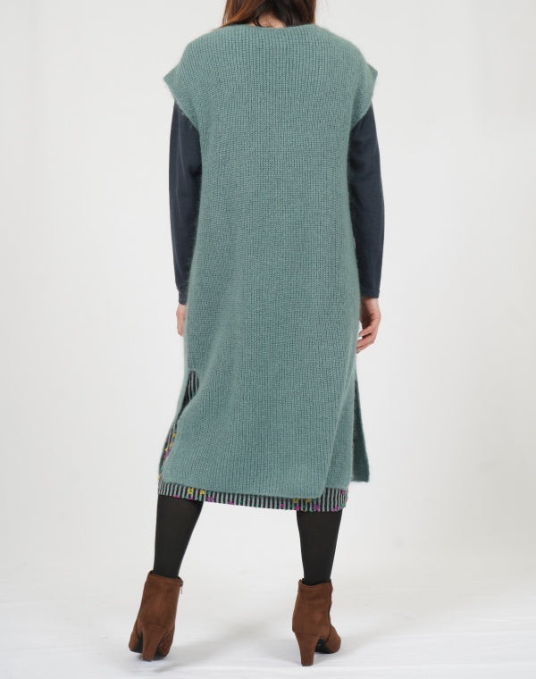 
                  
                    Load image into Gallery viewer, シルクモヘヤ畦ロングベスト / BEF01658WA
                  
                