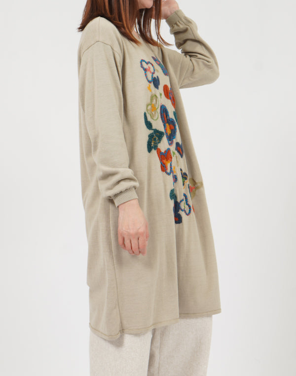 
                  
                    Load image into Gallery viewer, クローバー刺繍ワンピース / BEF01612WA
                  
                