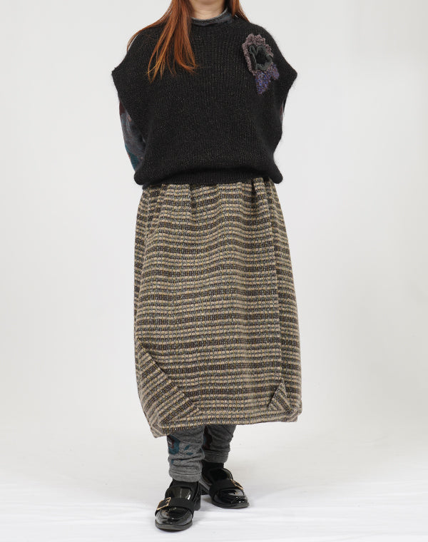 
                  
                    Load image into Gallery viewer, ドットチェックリバーシブルバルーンスカート / BEF01663WA
                  
                