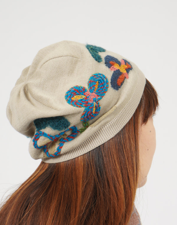 
                  
                    Load image into Gallery viewer, クローバー刺繍ニット帽 / BEF01616WA
                  
                