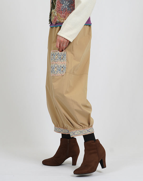 
                  
                    Load image into Gallery viewer, ハイカウントレース切替パンツ / BEA01503WA
                  
                