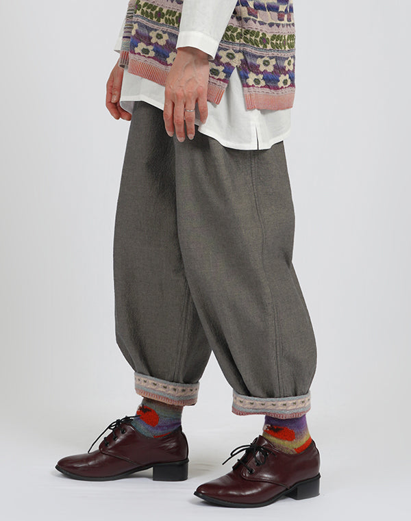 
                  
                    Load image into Gallery viewer, リバーシブルコットンニット使いパンツ / BEA01497WA
                  
                