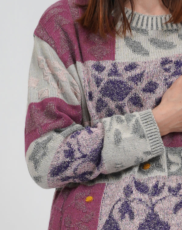 
                  
                    Load image into Gallery viewer, トライバル柄チュニックプルオーバー / BEA01437WA
                  
                