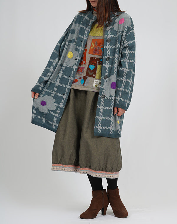 
                  
                    Load image into Gallery viewer, チェックフラワー圧縮ニットコート / BEA01423WA
                  
                