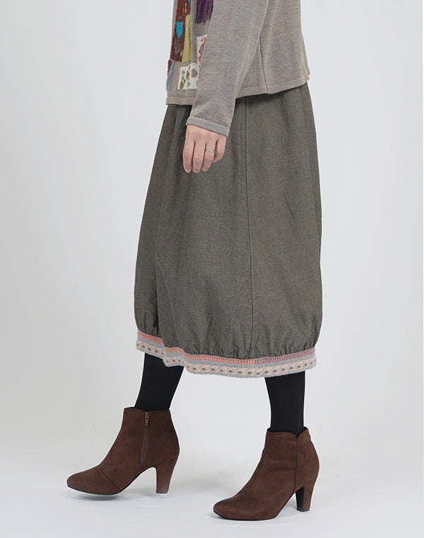 
                  
                    Load image into Gallery viewer, リバーシブルコットンバルーンスカート / BEA01496WA
                  
                