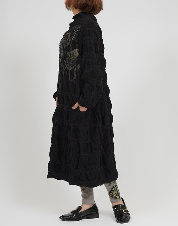 
                  
                    Load image into Gallery viewer, フォレスト柄刺繡入りバルーンワンピース / BEA07466WA
                  
                