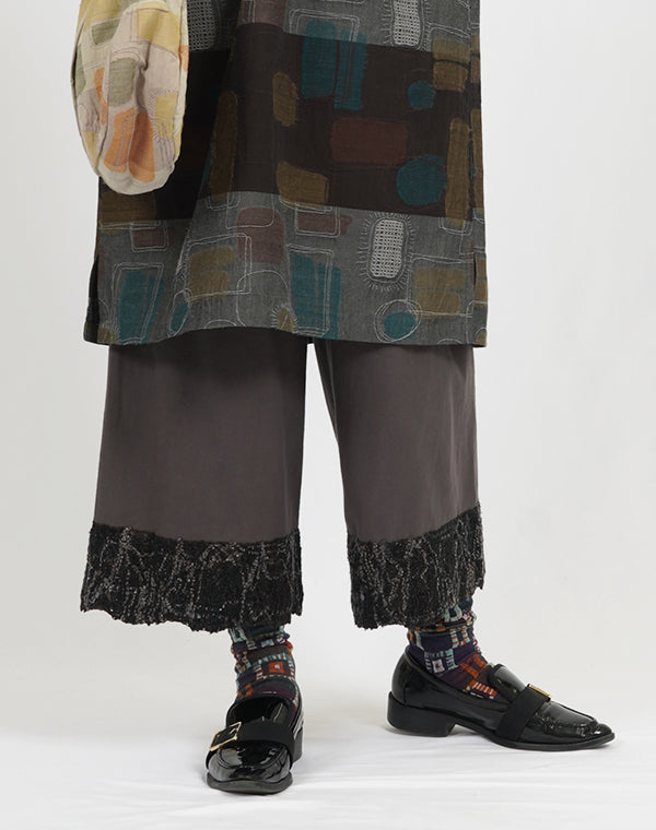 
                  
                    Load image into Gallery viewer, レース付きワイドパンツ / BEA07472WA
                  
                